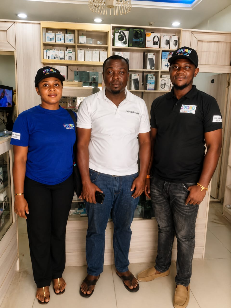 Afomo agent helping a merchant register on the platform